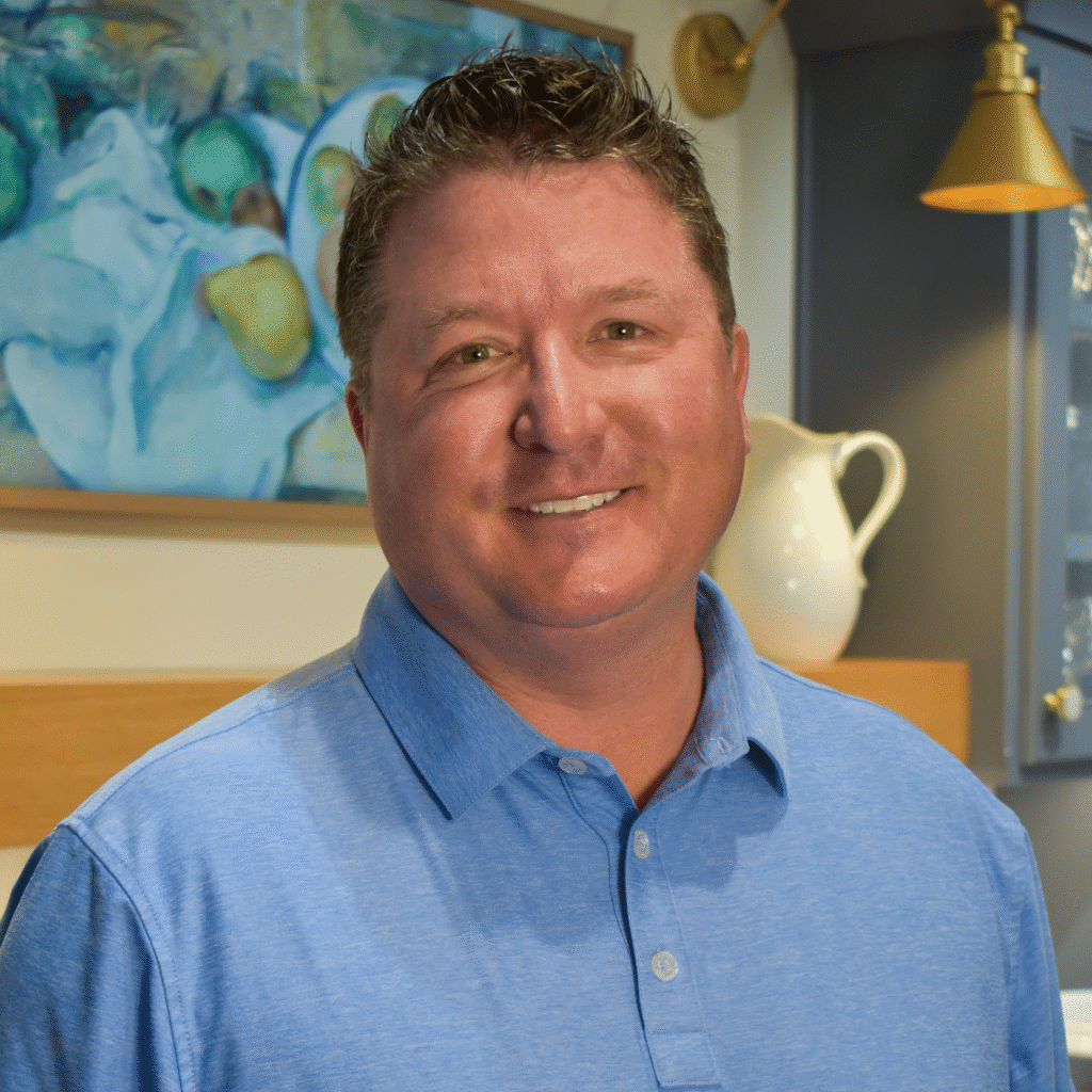 Erich Van Cleave, Owner